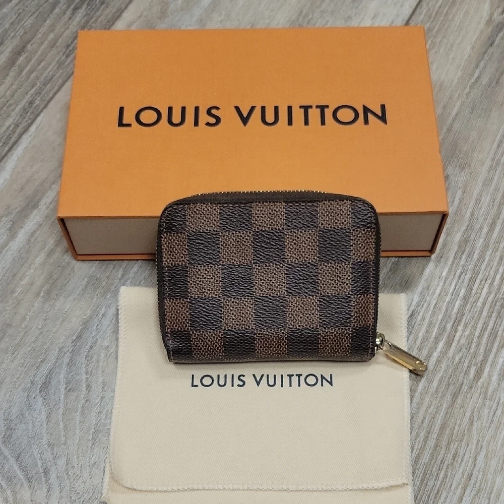 Louis Vuitton Damier Ebene Checkered Zippy Coin Purse